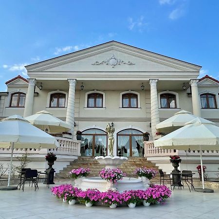 Hotel Palac Akropol لوبلين المظهر الخارجي الصورة