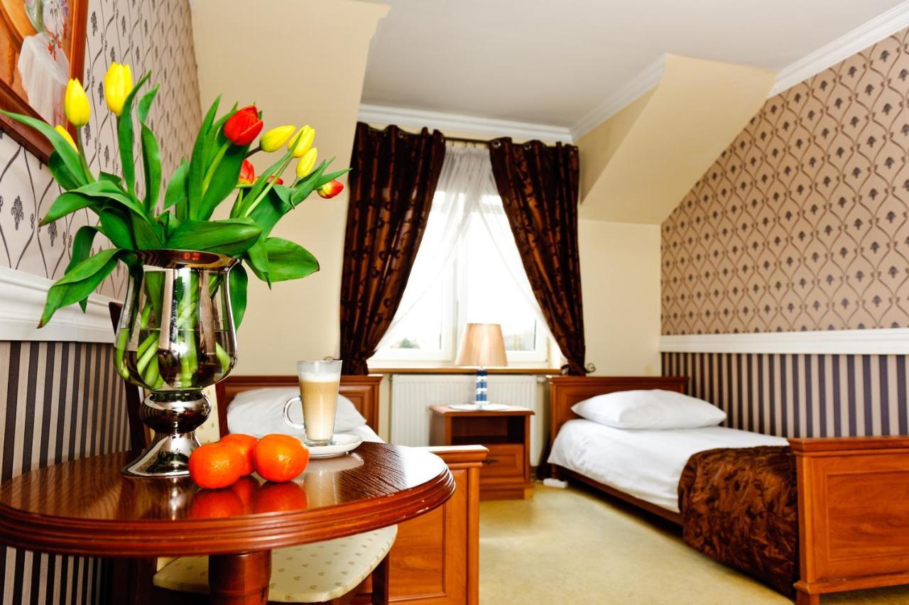 Hotel Palac Akropol لوبلين المظهر الخارجي الصورة