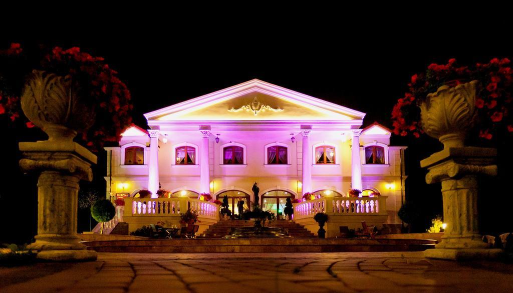 Hotel Palac Akropol لوبلين المظهر الخارجي الصورة