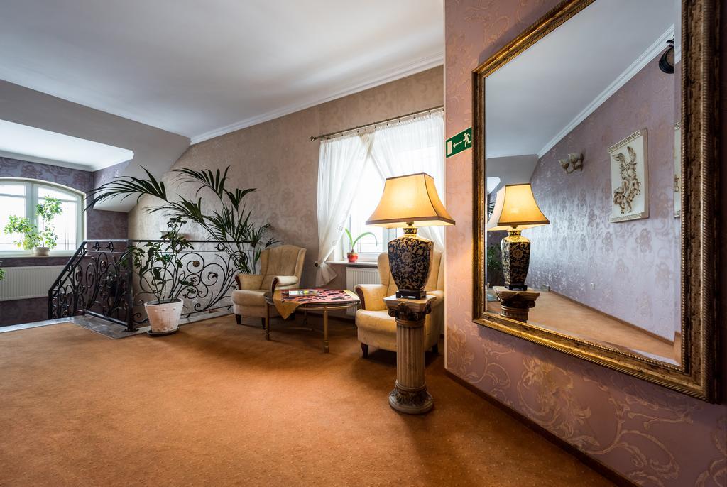 Hotel Palac Akropol لوبلين المظهر الخارجي الصورة