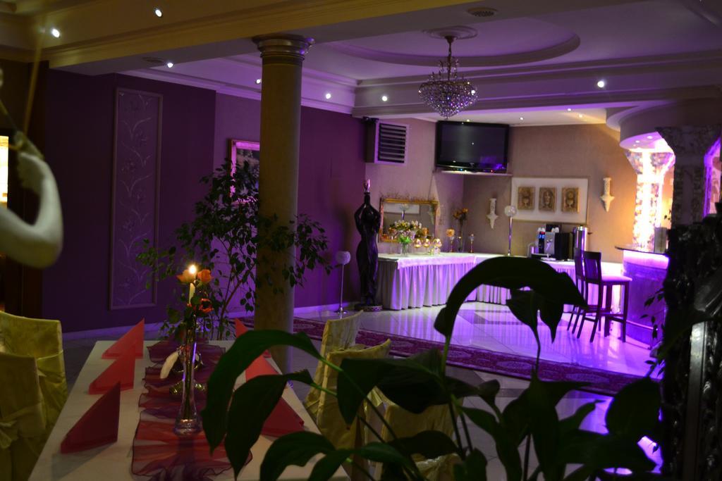 Hotel Palac Akropol لوبلين المظهر الخارجي الصورة