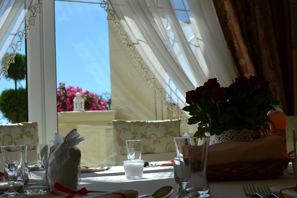 Hotel Palac Akropol لوبلين المظهر الخارجي الصورة